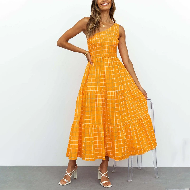 

Summer 2024 One-shoulder Dress Fashion Simple Plaid Print Waist Waist Oblique Shoulder Dress Midi