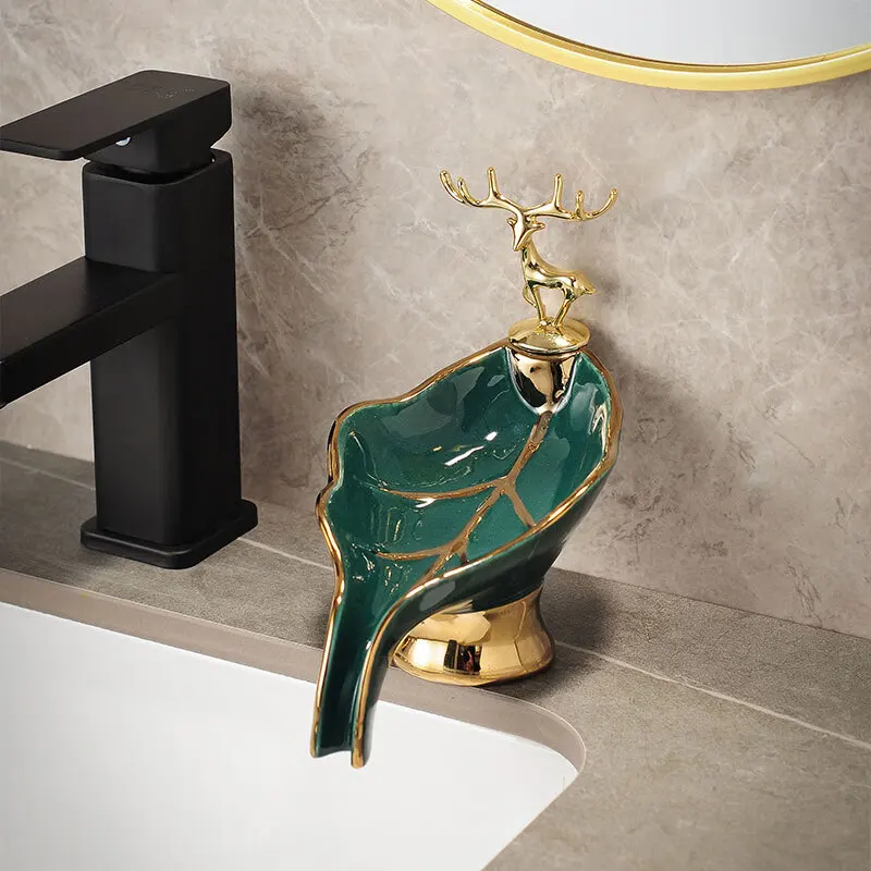 Light luxury high-end soap box, soap drain rack, creative ceramic soap dish, bathroom, household, leaf shaped soap box