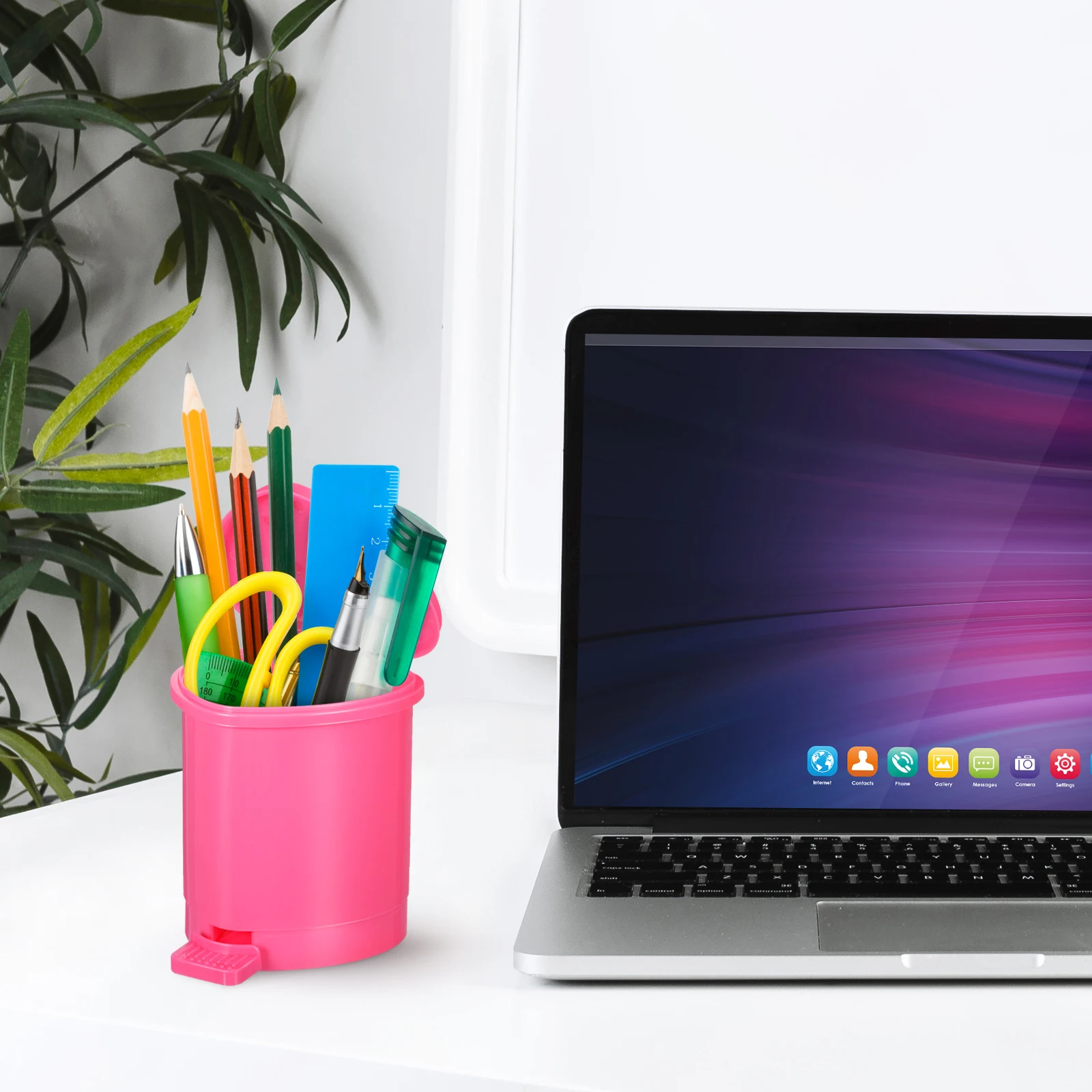 Small Strawberry Desktop Trash Bin 4.13x3.54 Garbage Holder Desktop Rubbish Can Covered Waste Paper Storage Container