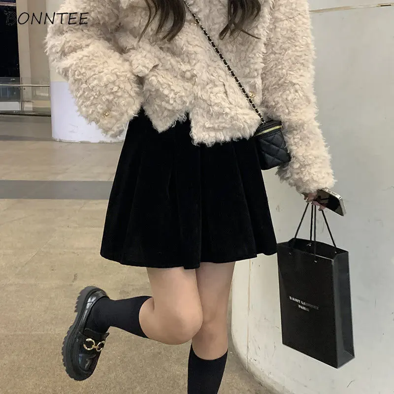 

Basic Pleated Mini Skirts with Lining Women New Winter Thick Warm All-match Black Temper Elegant Office Ladies Simple Streetwear