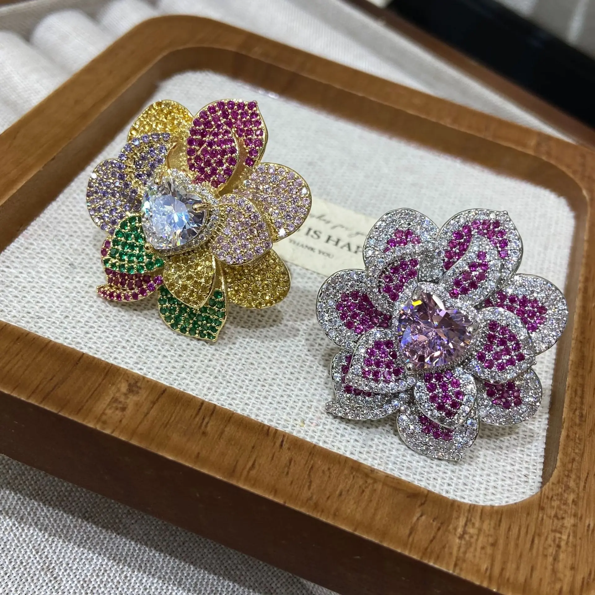 

Multicolor Cubic Zirconia Ring for Women Adjustable Large Flower Design Luxury Jewelry Fushia Blue Yellow Perfect Gala Event Gif