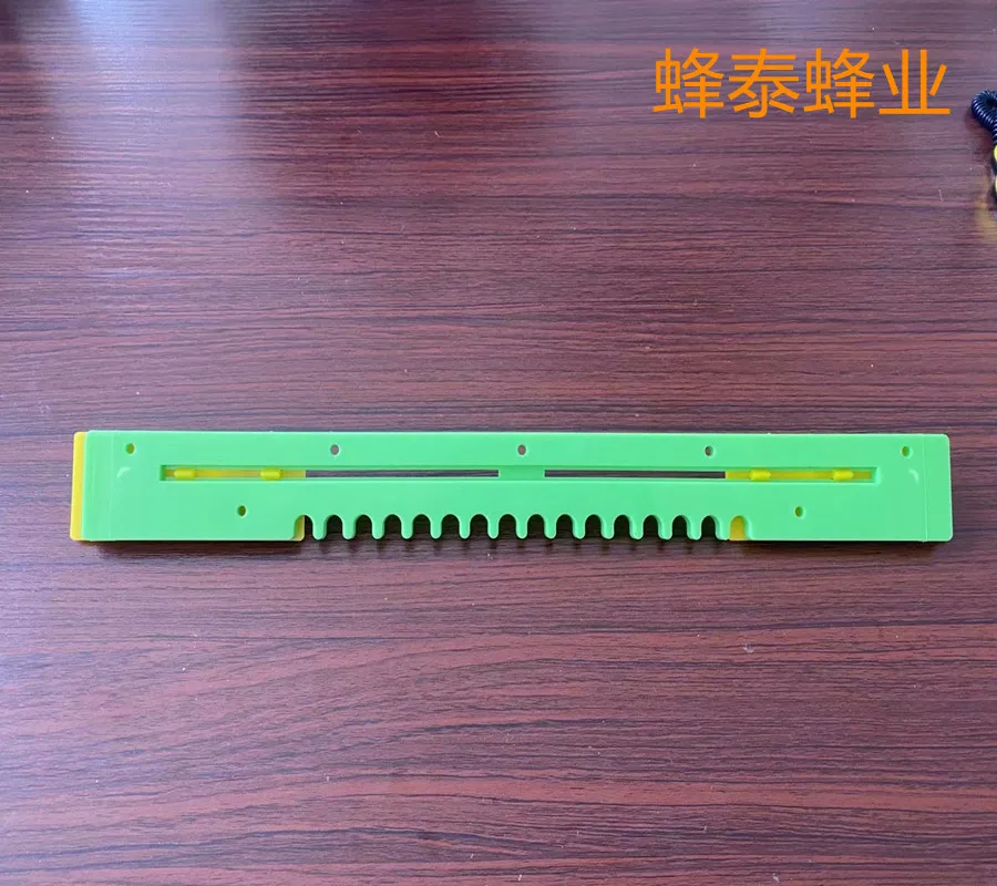 10 pieces of light green extended slide nest door