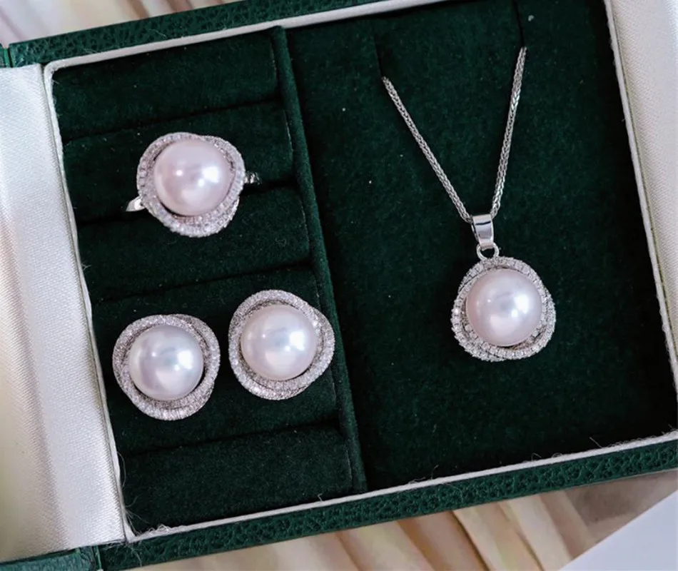 18K Classic Pearl Jewellry Three-piece Female Silver Pendant Fashion Earrings Designer Ring Set 072302