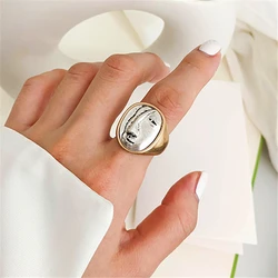 HUANZHI Vintage Exaggeration Portrait Big Round Rings Personality Geometric Finger Rings for Women Girls Party Jewelry Gifts