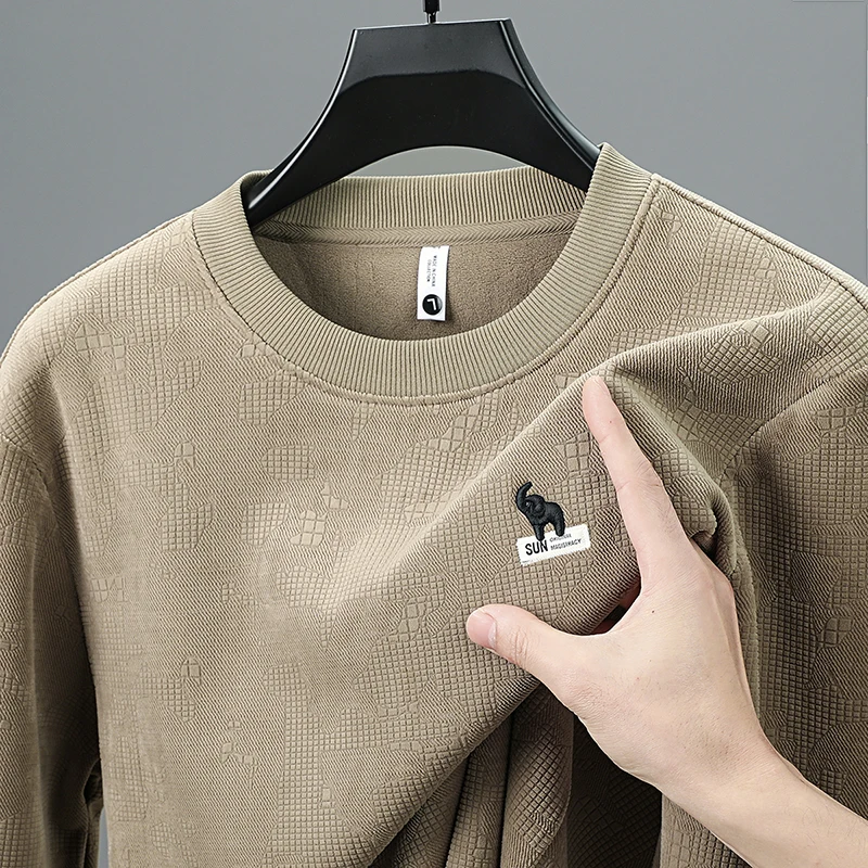 Men Long-Sleeved T-Shirt Mock Neck Solid Color Stereoscopic Embroidery Baby Elephant Fleece-Lined Winter Fashion Casual MensWear