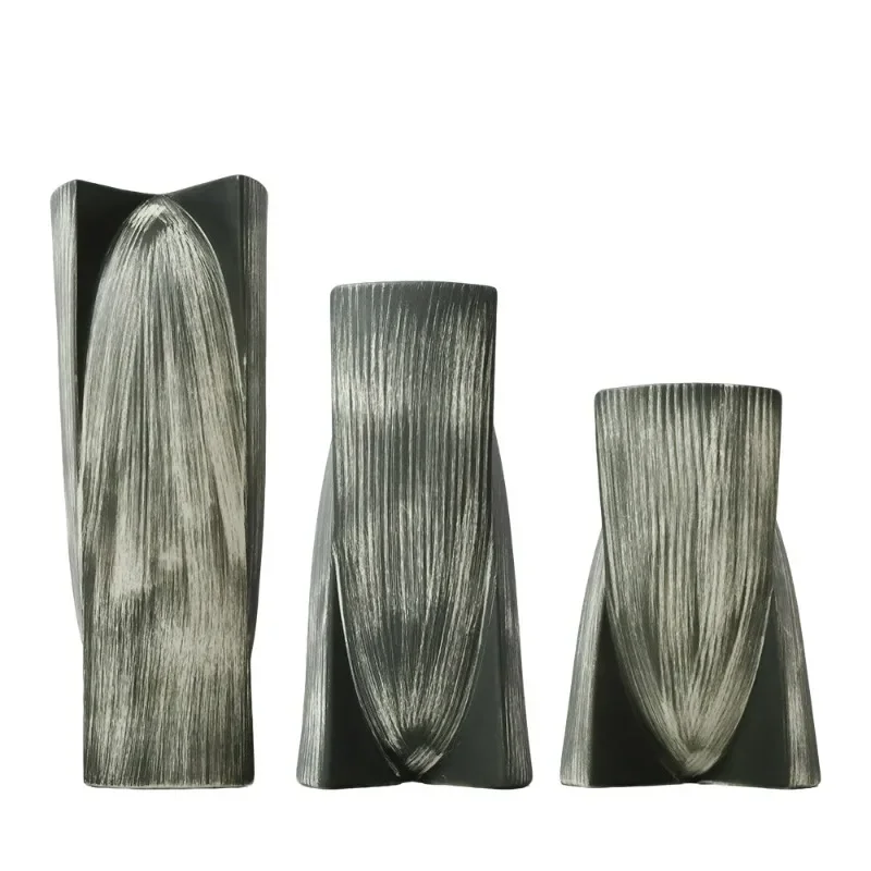 

Medieval ceramic vase, hand-scratched old retro creative flower arrangement, black and white color matching pendulum