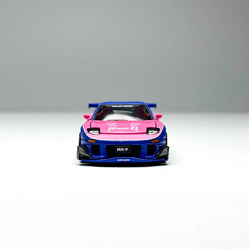 

Poprace 1/64 Scale RX7 Alloy Car Model Static Collection Decorated Holiday Gifts Toys Souvenir Gift