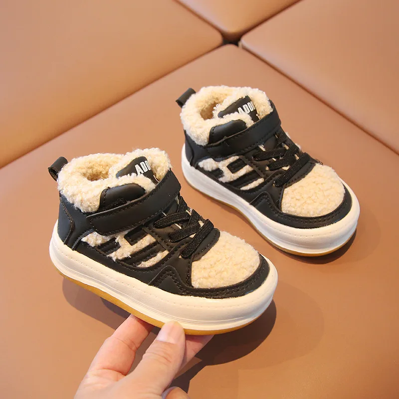 Botas Invierno Niñas Children Shoes Winter Warm Cotton Plush Shoes Fashion Walking Shoes Antiskid Sneakers Kids Girls Snow Boots