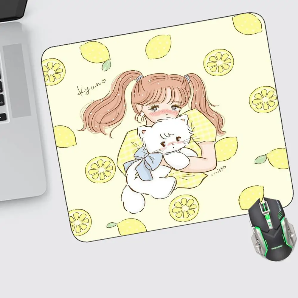 

Mikko Illustrations Mouse Pad Small Gaming Accessories Keyboard Computer Offices Desk Mat Pc Gamer Non-slip Rubber Mousepad