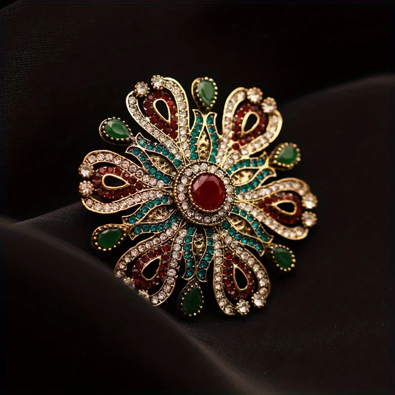 Barocke klassische Kristallabzeichen-Brosche für Damen und Herren, Retro-Strass-Pin-Zubehör