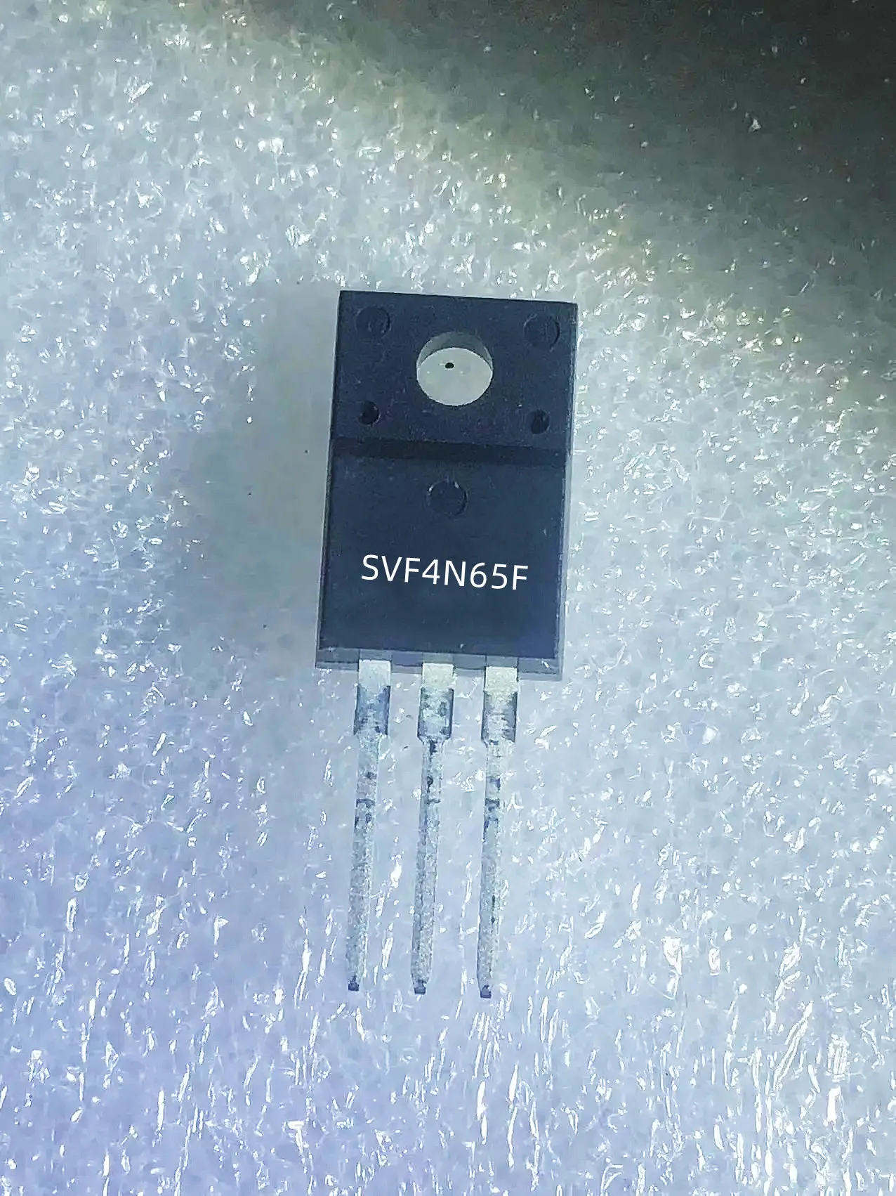 1PCS SVF4N65F TO-220 Original Spot  Professional Electronic Component Allocation Order