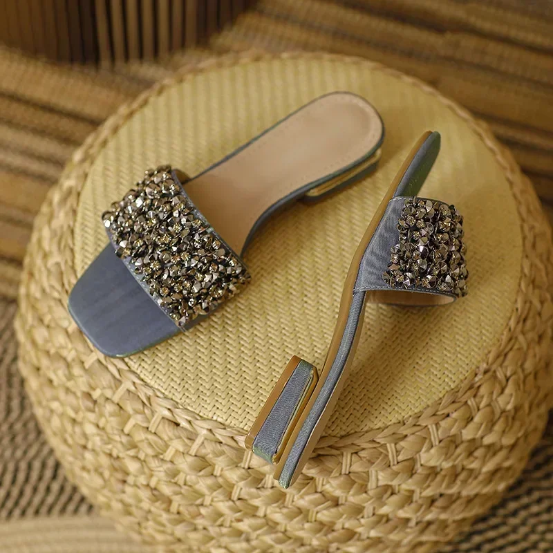 Summer Cool Slippers for Women Fashion Flat Casual Beach Slides Female Luxy Rhinestone Peep Toe Soft Sole Shiny Sandals 2024