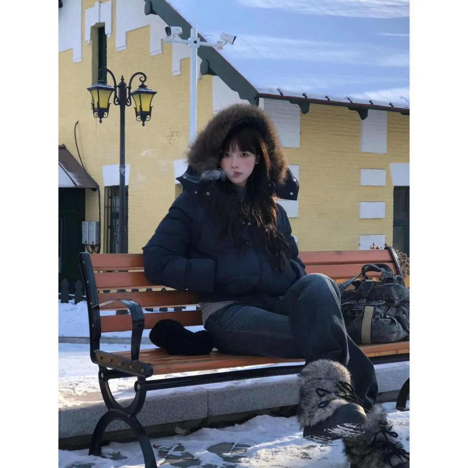 Women's Oversized Casual Big Fur Collar Thickened Coat 2025 Winter New Short Down Jacket Korean Loose Parka Coat Lady Outerwear