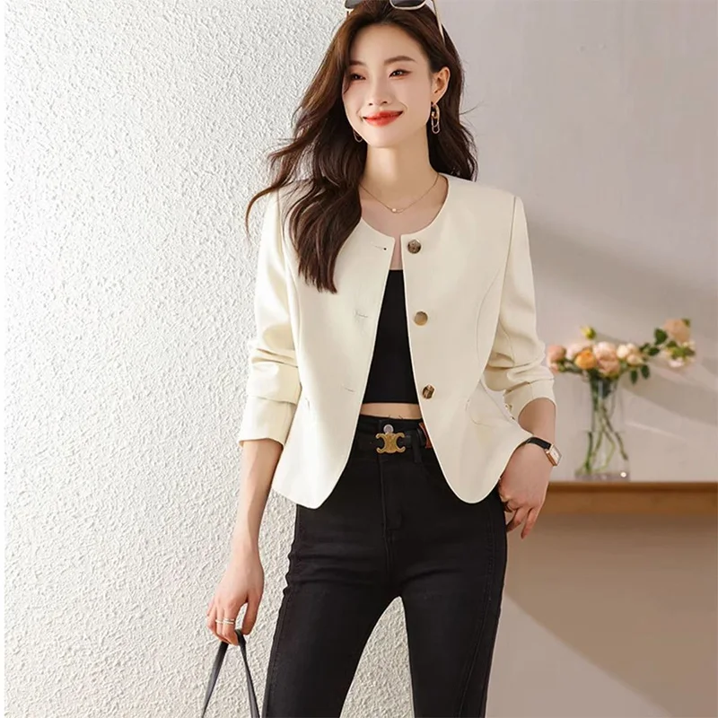 

Новинка весны 2025 года, верхняя одежда Sle ort, женский модный стеганый топ из полиэфирного волокна Ele 00% маленького размера