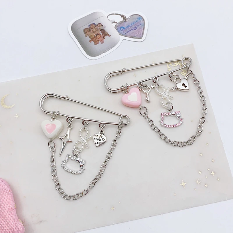 Y2K Aesthetic Heart Tassel Pin Pendant Beaded Brooch Pins Lapel Pin For Girls Sweet Bag Charm Accessories