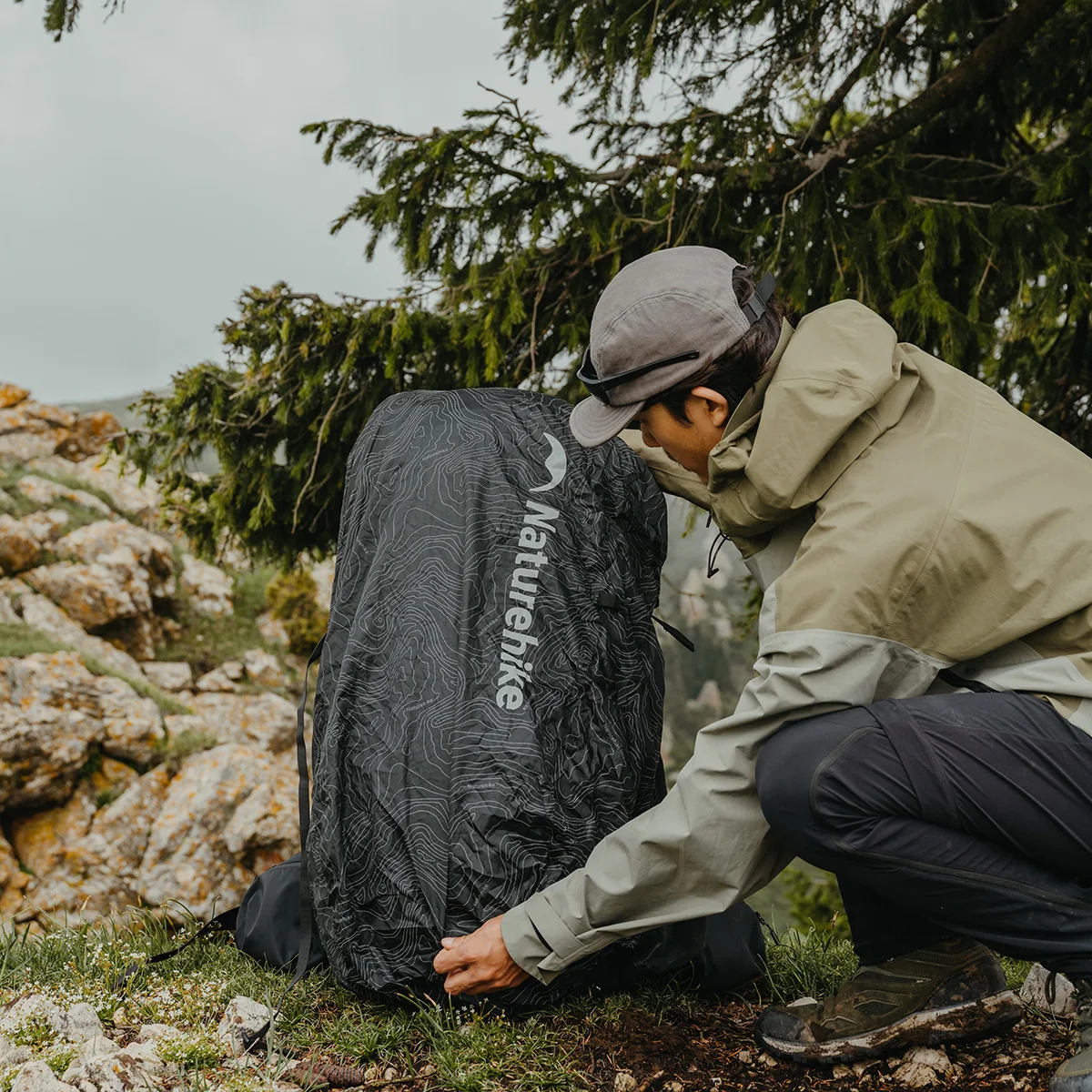 Naturehike Stealth 2.0 Reflective Backpack Rain Cover Outdoor 30-60L PU2000 Waterproof Dustproof Hiking Bag Covers CNK2450PJ010