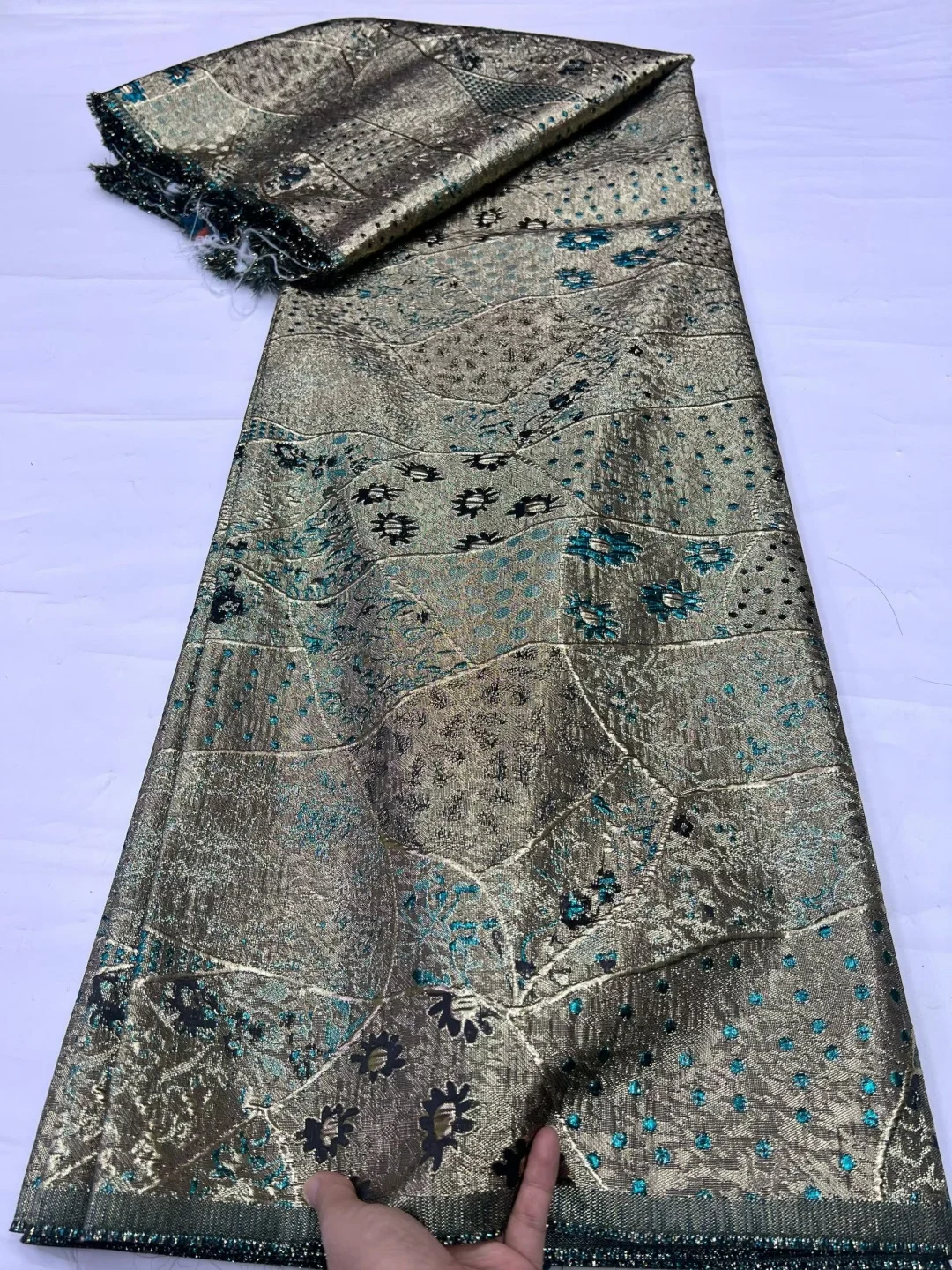 SKIG African Brocade Jacquard Lace Fabric 2026 High Quality Damask 5Yards French Gilding Lace Fabric for Wedding Dress A3066-A1