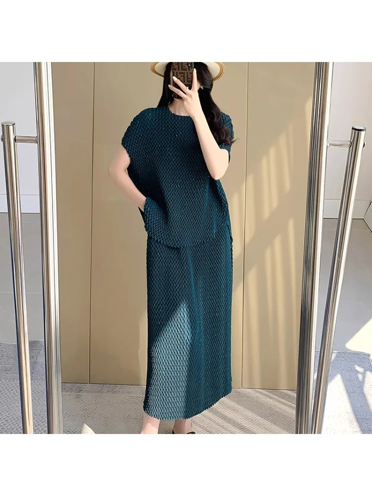 

Miyake Fold Bat Sleeve Large Short Sleeve Top Elastic Waist Skirt 2-piece Set Simple Designer Elegant Summer Women's Skirt Set