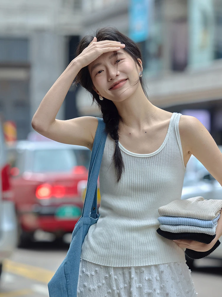 

Однотонный белый топ на бретельках для женщин, весна 2026, новинка, универсальный, приталенный, базовый слой, нижнее белье, прямой крой