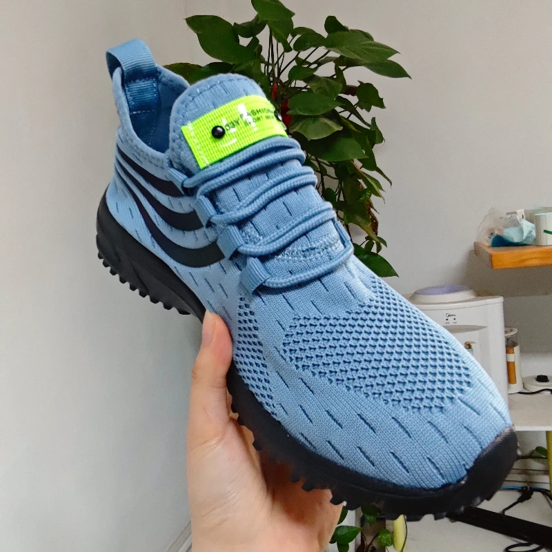 

Men's Shoes Summer Breathable Odor Proof Thin Mesh Sports Shoes Soft Sole Anti Slip Versatile Multifunctional Running Shoes Men