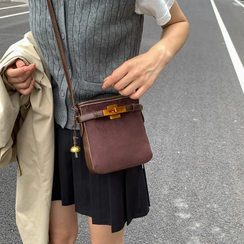 

Simple Yet Trendy Satchel For Ladies With Square Shape And Solid Color Offering Large Capacity For Use As A Luxury Diaper Bag