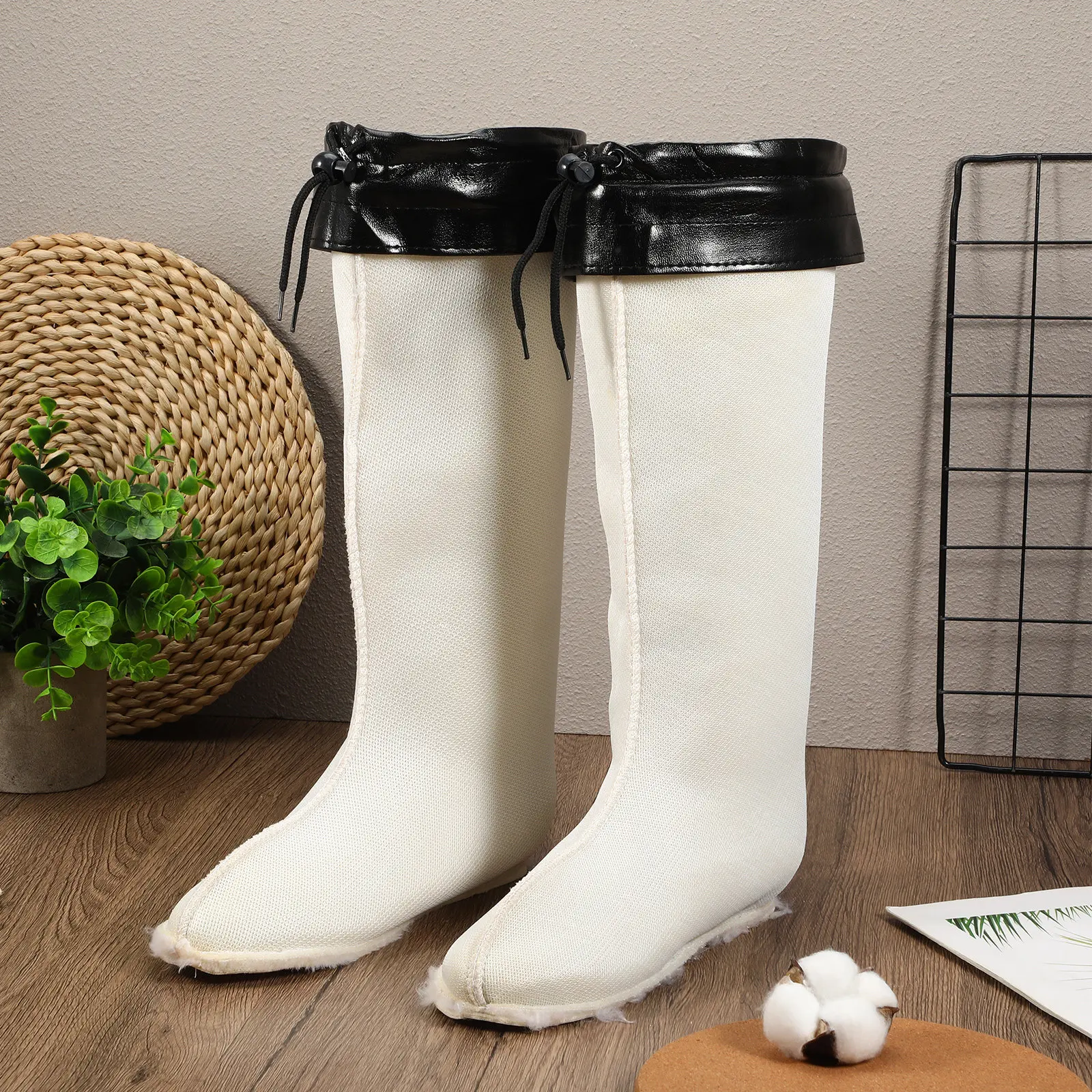 

1 Pair Warm Rain Boots For Men Women Lined Waterproof Anti Slip Boot Insert Liner Winter Hunting Work Rubber Snow Shoe