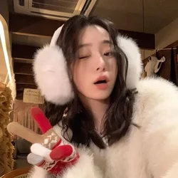 White Cute Plush Earmuffs Suitable for Winter Women's Outdoor Travel Keeping Warm Fashionable Providing Cold Protection Earmuff