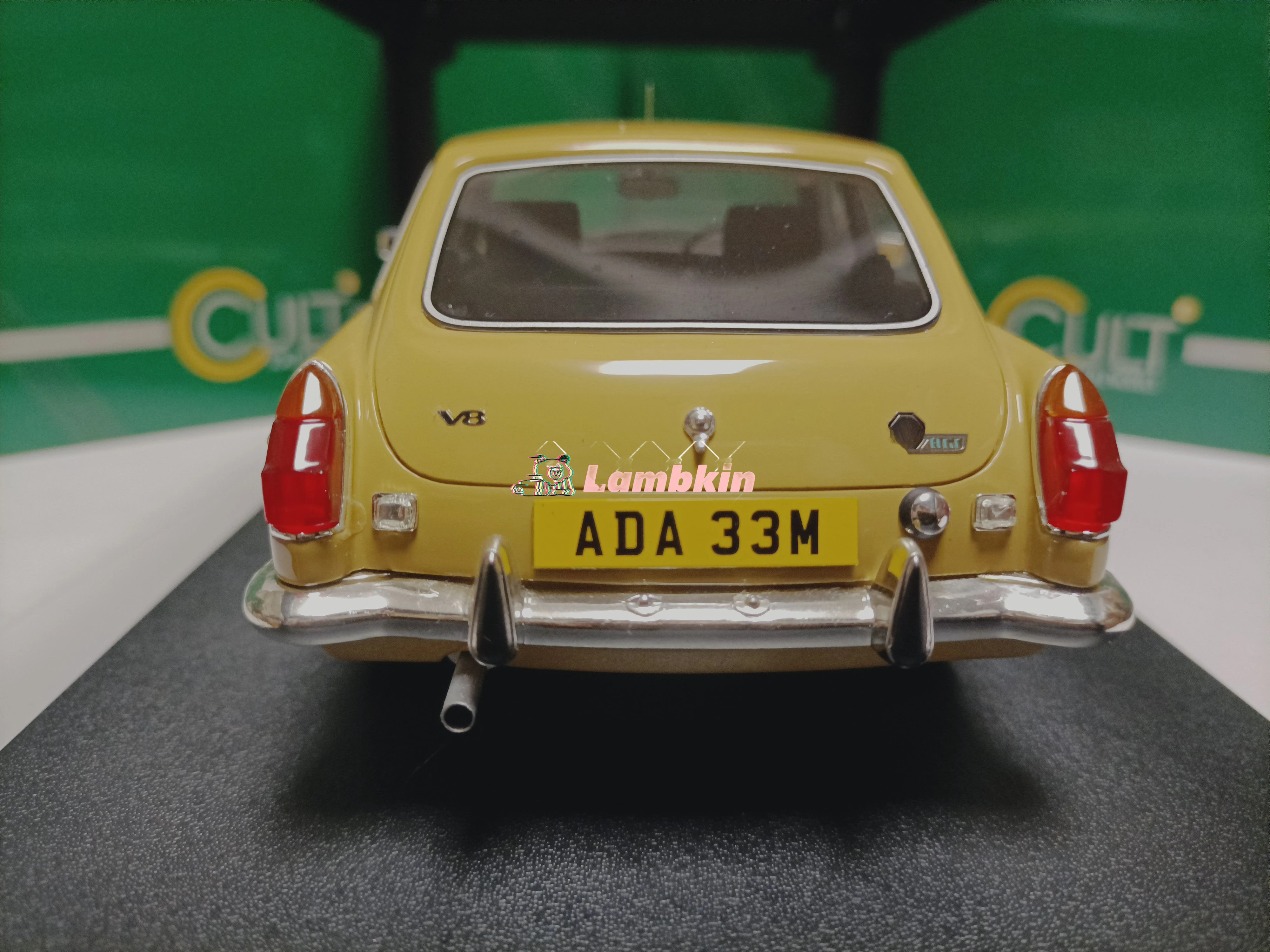 Cult 1:18 Rover mg كوبيه موديل MG B GT V8 Harvest Gold 1974 أصفر قابل للجمع هدية حلية سيارة من الراتنج