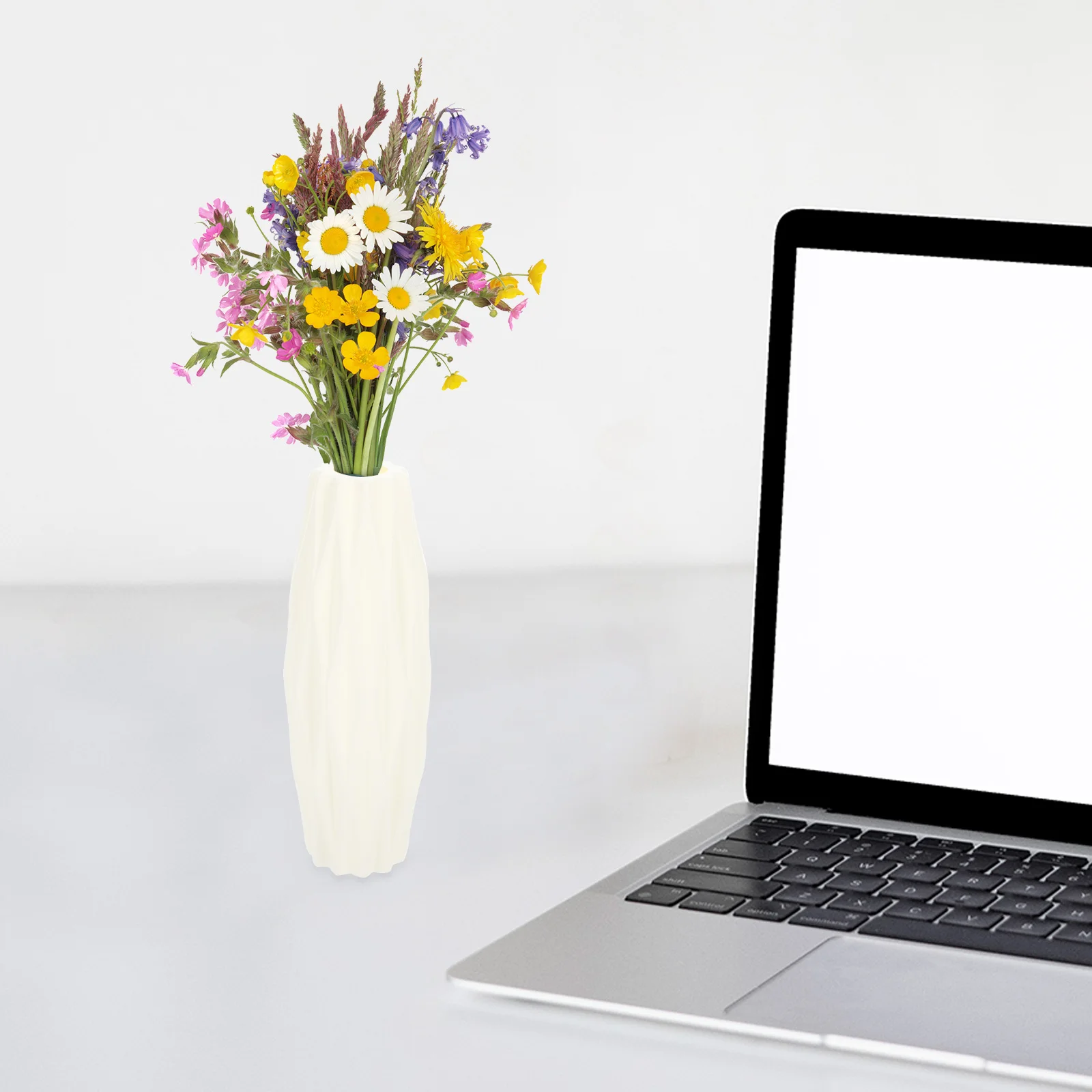 

Vase Ornaments Plastic White Flower Container for Tulips Decorative Flowers Office