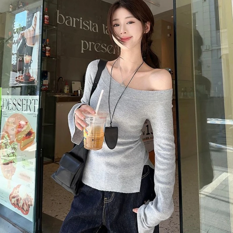 Coreano solido collo inclinato sexy spalle scoperte pullover lavorato a maglia con spacco da donna Top primavera autunno moda versatile maglione sottile sottile