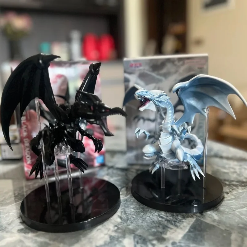 

Bandai Yu-Gi-Oh Призные фигурки Голубые глаза Белый дракон Красные глаза Черный дракон Фигурка Аниме Коллекционные модели