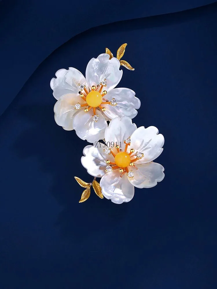 باندي زهرة اللؤلؤ الصدار الإناث موازية زهرة بروش الراقية مزاجه اللباس الملحقات دبوس الراقية هدية ضوء الفاخرة