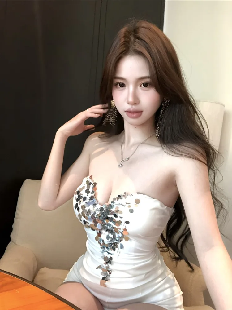 

Sexy Pure Desire Rich Girl Sequin Tube Top Summer New Design Sensual Small Audience Self-Contained Chest Pad Women's Top