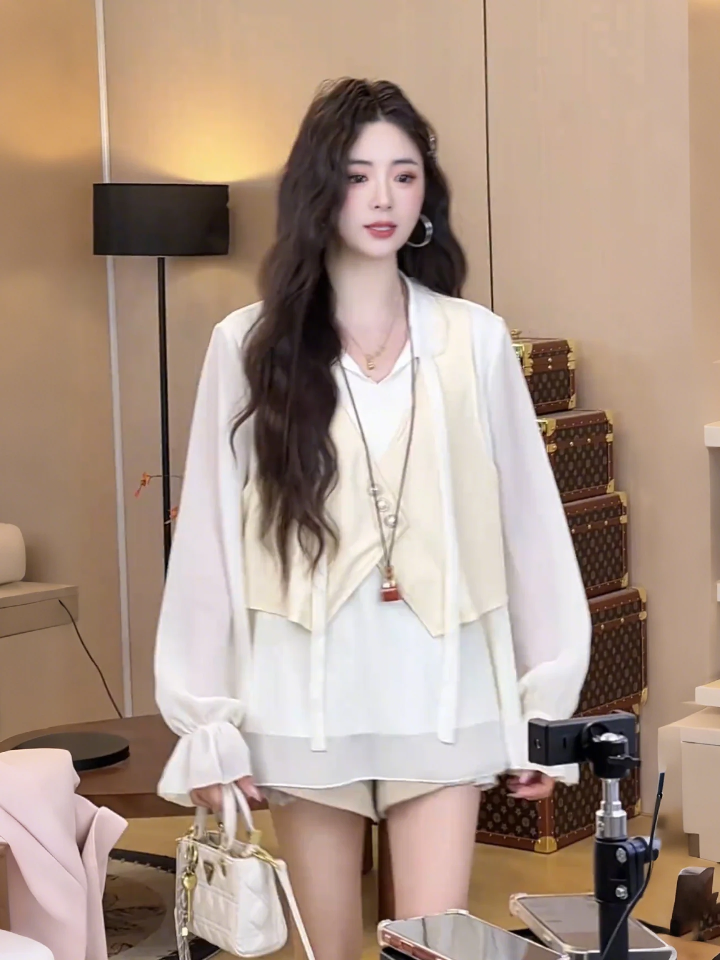 

Блузка из шифона с эффектом похудения, длинный рукав, французский стиль, свободный крой, женская, весна 2026, новый дизайн, топ с эффектом двухслойности