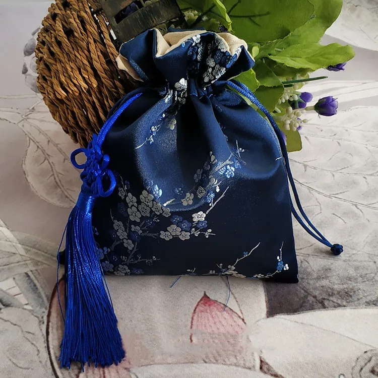 

3 size Embroidery Chinese knot Silk Brocade Jewelry Bag Luxury Large Drawstring Gift Pouches Suede Lined Cosmetic Storage Bags