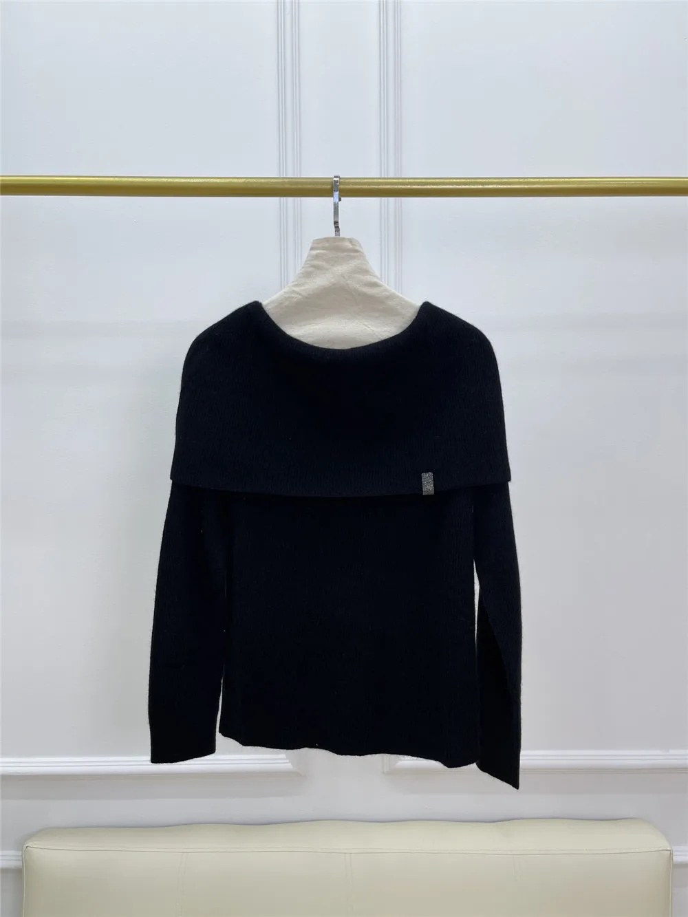 Autumn Winter Off-Shoulder Cashmere Sweater For Women Beaded Slash Neck Knitted Pullover Bottoming Shirt