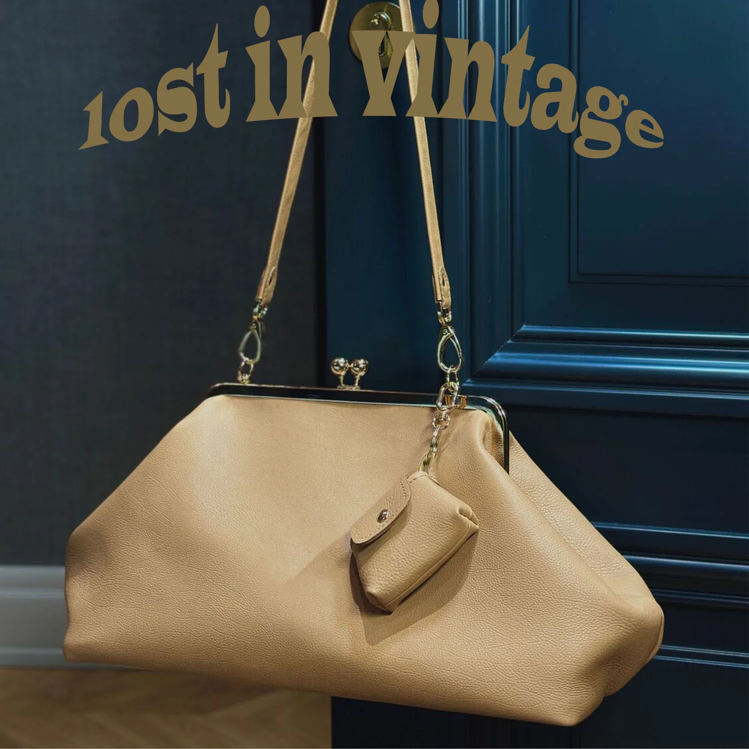 

Lost In Vintage 37x23x14cm Slightly Clossy Leather Bags Kiss Lock Big Bronze Metal Evening Clutch with a Mini Earphones Pendant