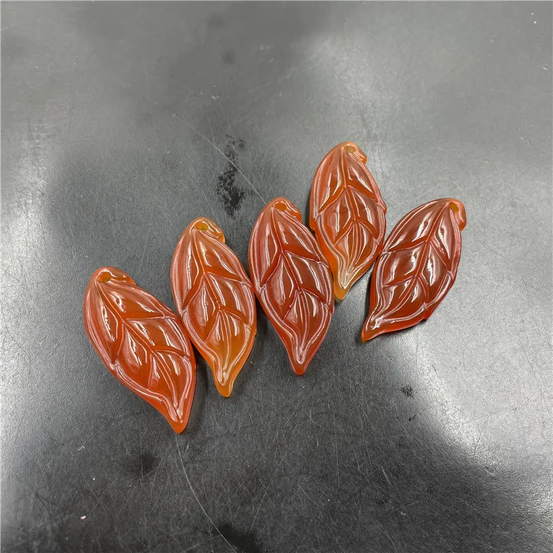 Cheap Jade Red Agate Small Leaf Pendant Red Chalcedony Descendants of the Rich Pendant Jade pendant