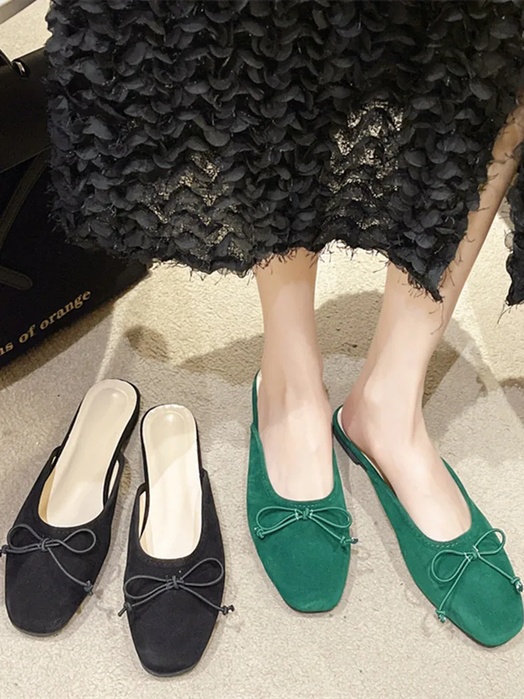 Scarpe femminili pantofole con nodo a farfalla punta piatta diapositive di lusso basse Flock 2023 Designer di gomma morbida Scandals in pelle