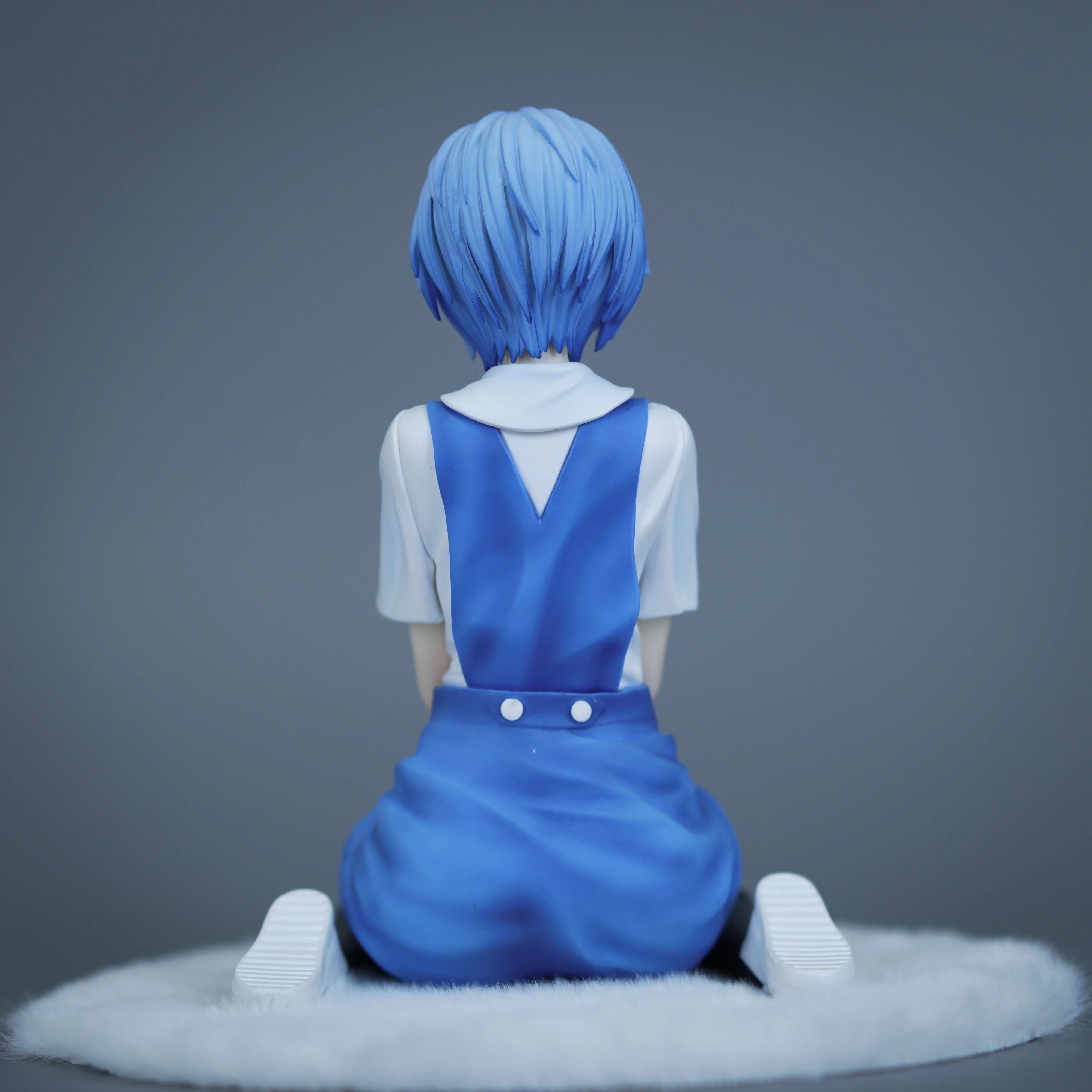 Lingling Boli Doll Decorative Action Figure Beautiful Girl School Uniform Sitting Position Table Animation Toy Collectible