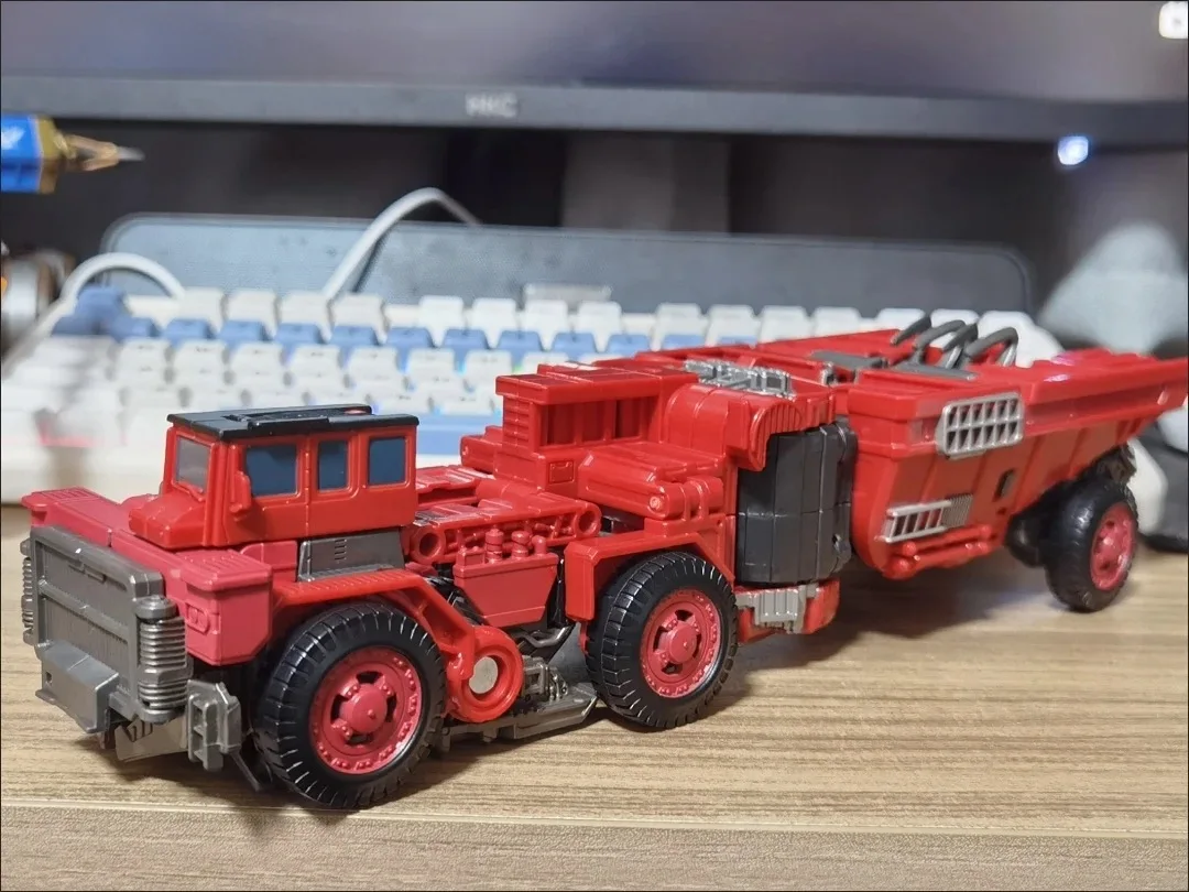 Op voorraad Hasbro Transformed Toys Studio Series Constructicon Overload Model Robot Leader Class Collection Actiefiguren Geschenken