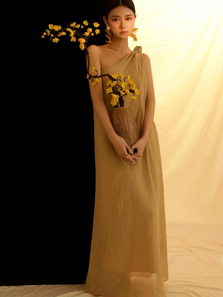 

Artistic Portrait Photography Costume Chinese Style Studio New Trend Cold Tone National Fashion Individual Portrait Art Photo...