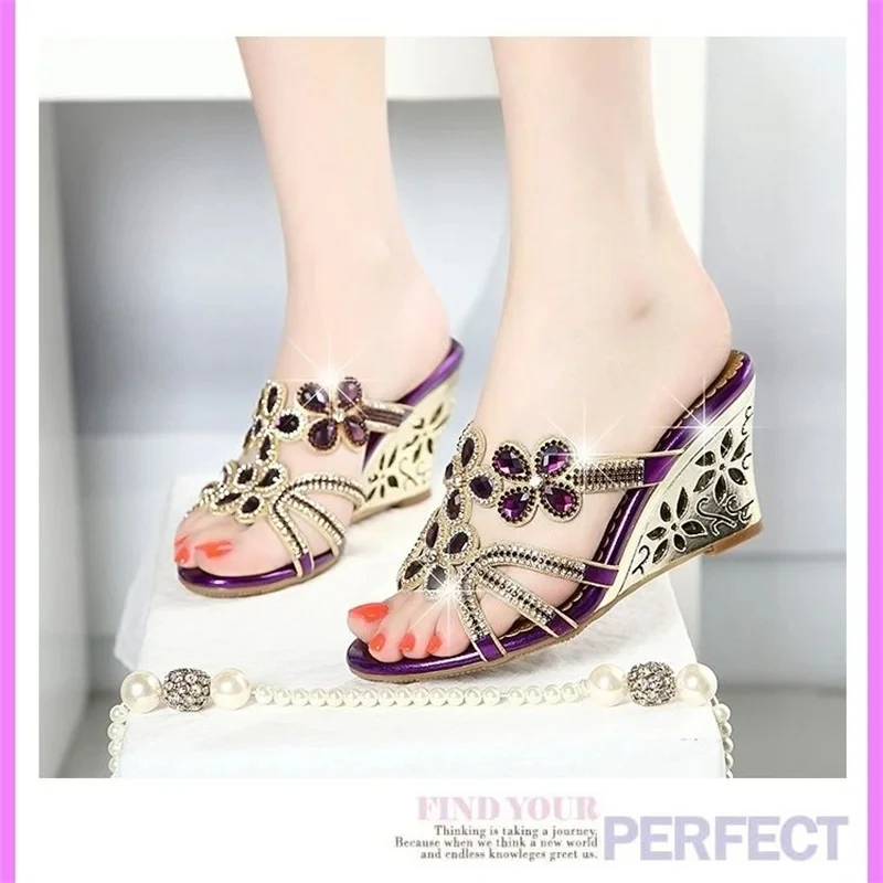 

New Summer Fashion Shoes Elegant Rhinestone Floral Design Wedge Slippers Genuine Leather Crystal Wedges Woman Sandals