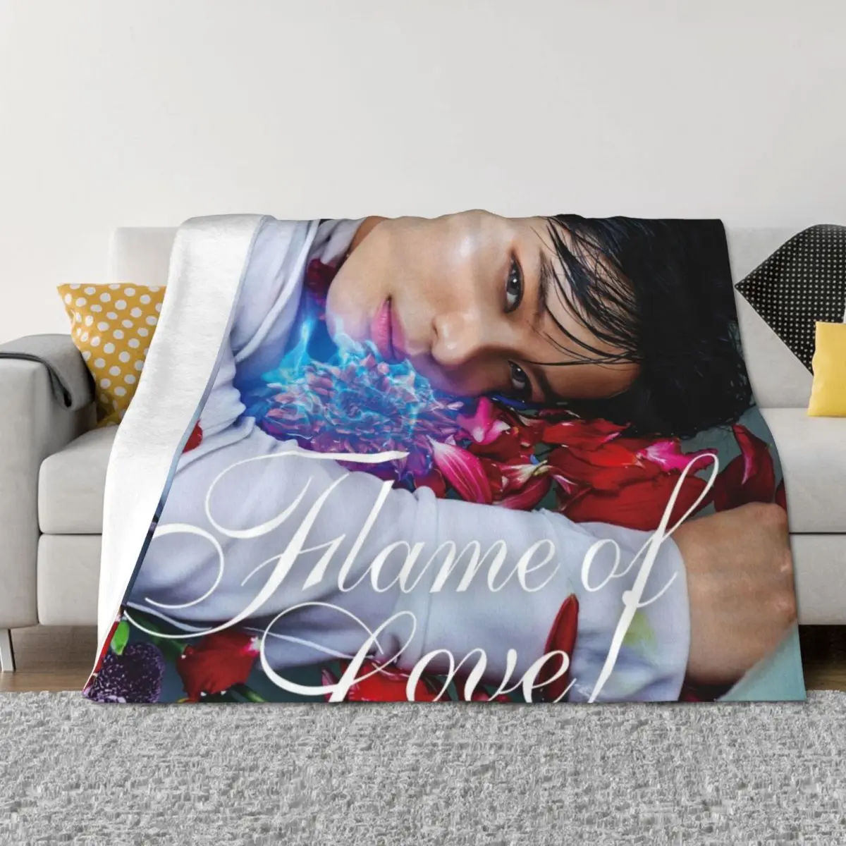

SHINee TAEMIN FLAME OF LOVE Throw Blanket Stuffeds Luxury Loose heavy to sleep Blankets
