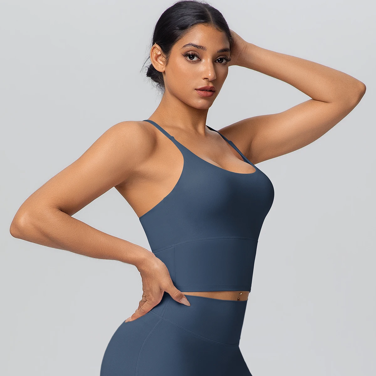 1 Stück Einfarbiger Weicher Rückenfreier Fitness-Yoga-BH für Damen, Hochfester Stoßdämpfender Sport-Top mit Push-Up-Effekt und Brustpolster – Detail 16