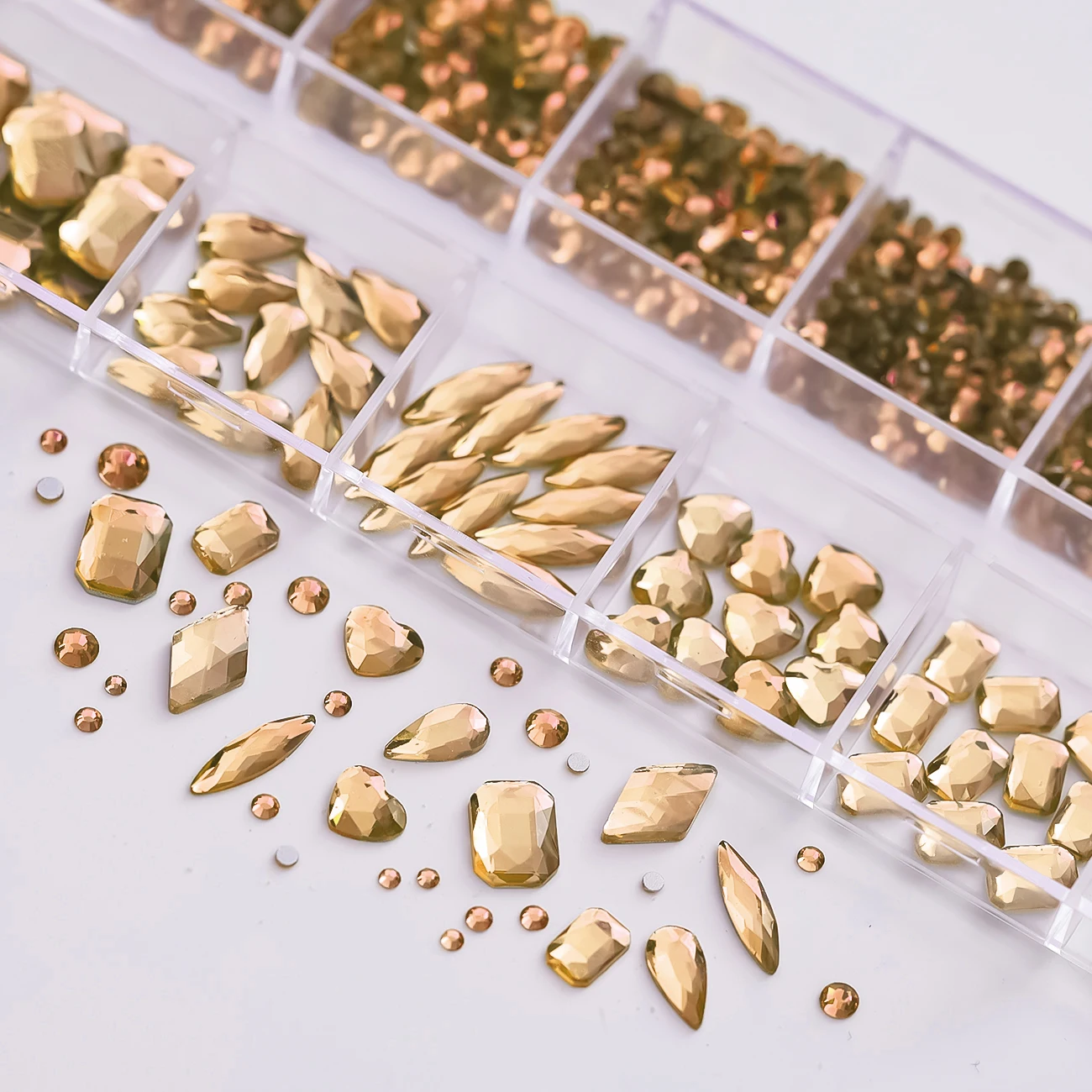1080 ピース/箱シャンパンゴールデン高級ネイルアートラインストーン混合形状クリスタル + SS6-SS30 ラウンドネイルダイヤモンド DIY シャンパンネイル宝石