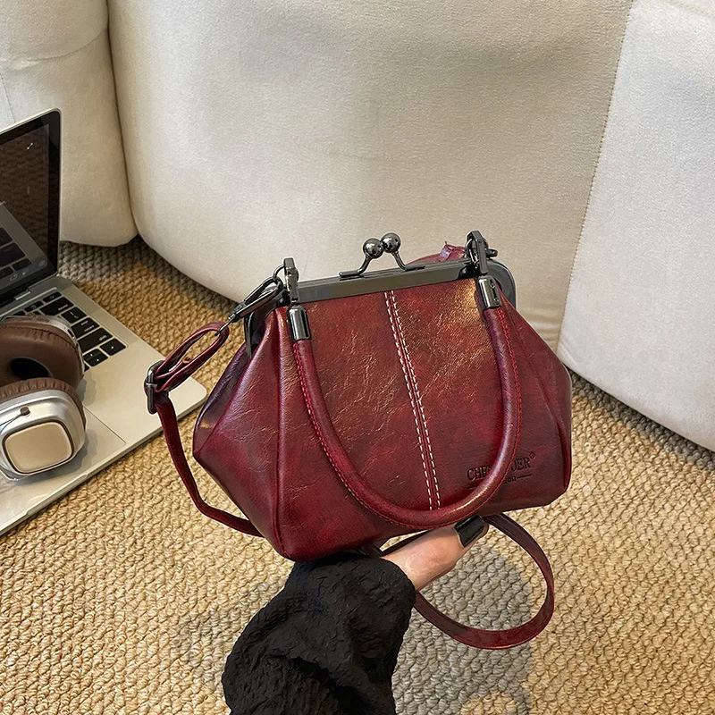 Retro Shell Shaped Soft Leather Handbag Women's Crossbody Shoulder Bag Fashionable PU Material Small Size Daily Accessory