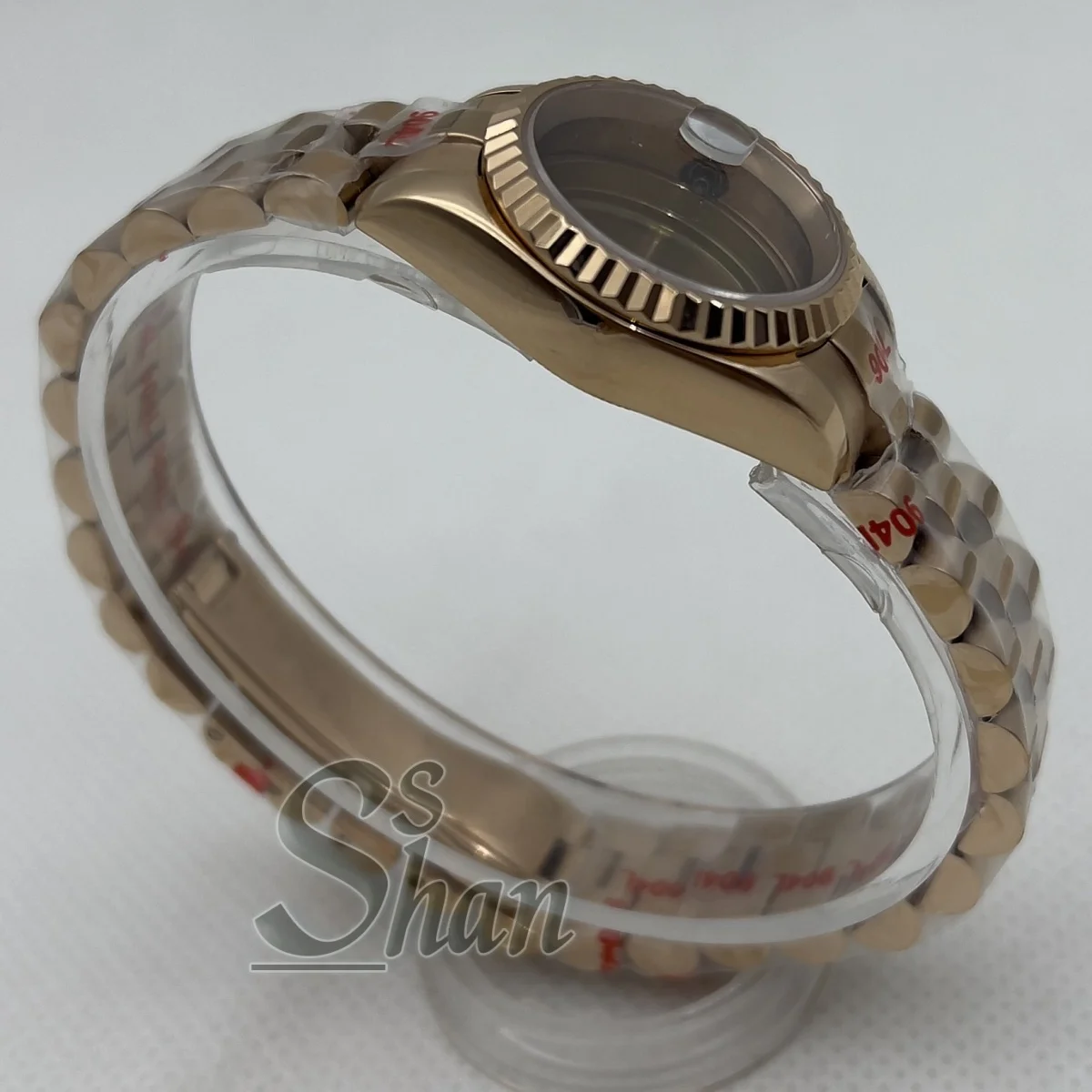 Le bracelet de boîte en acier inoxydable argent rose or de 26 mm convient au mouvement automatique NH05 NH06 pour dames avec verre saphir