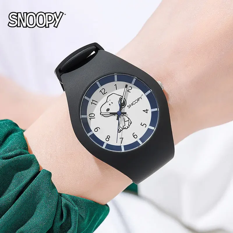 Snoopy anime peripheral cartoon female watch junior high school student children girl elementary school student watch wholesale