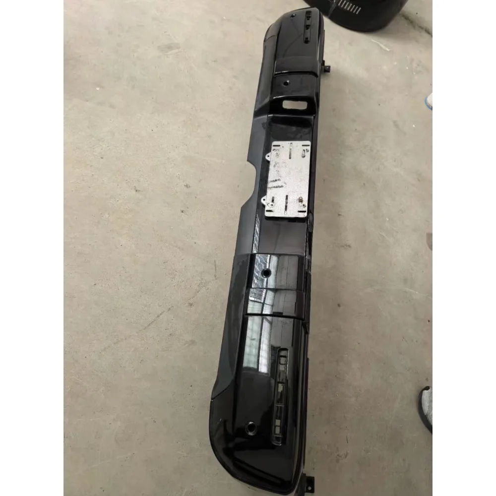 G-Class Accessories G63 Factory Removed Auto Accessories Fenders, Spare Tire Frames, Rear Bumper Body Trim Strips